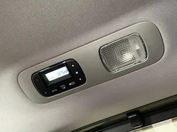 2019 Honda Odyssey - image 32