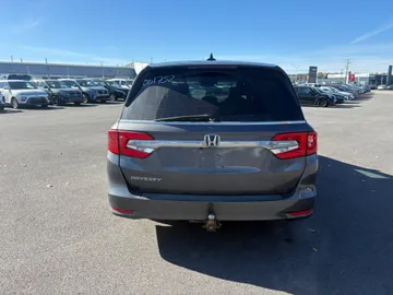 2020 Honda Odyssey - image 6