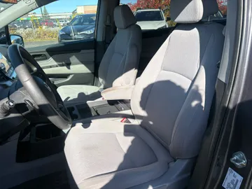 2020 Honda Odyssey - image 8