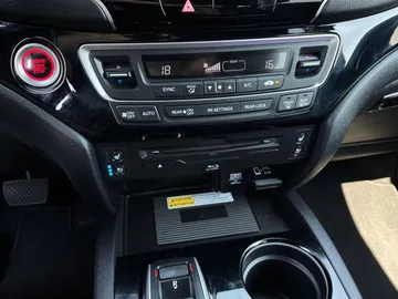 2019 Honda Pilot - image 23