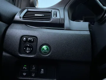 2019 Honda Pilot - image 30