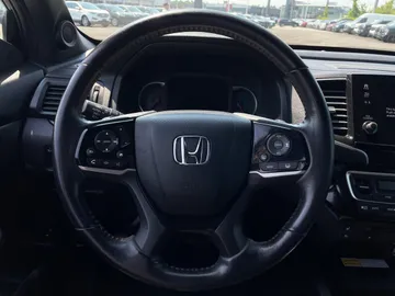 2019 Honda Pilot - image 18