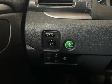 2020 Honda Pilot - image 31