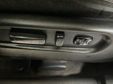 2020 Honda Pilot - image 21
