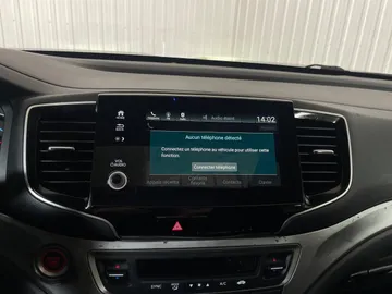 2020 Honda Pilot - image 28