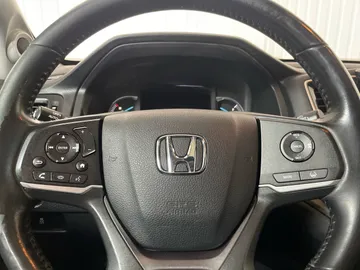 2020 Honda Pilot - image 19