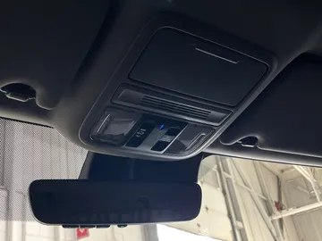 2020 Honda Pilot - image 17