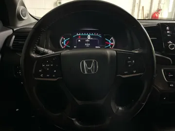 2020 Honda Pilot - image 19