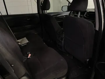 2020 Honda Pilot - image 16