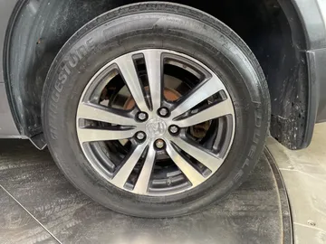 2016 Honda Pilot - image 7