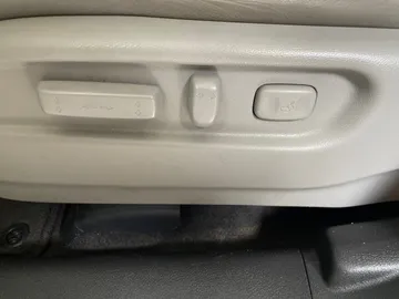 2016 Honda Pilot - image 20