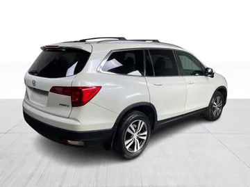 2016 Honda Pilot - image 14
