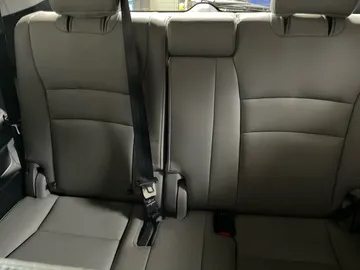 2016 Honda Pilot - image 27