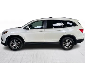 2016 Honda Pilot - image 10
