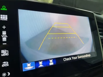 2016 Honda Pilot - image 22