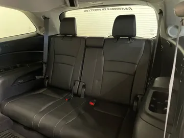 2022 Honda Pilot - image 17