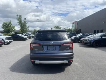 2022 Honda Pilot - image 6