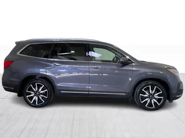 2022 Honda Pilot - image 2