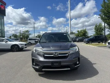 2022 Honda Pilot - image 2