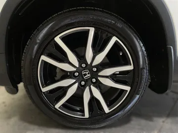 2021 Honda Pilot - image 7