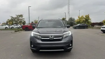 2022 Honda Pilot - image 2