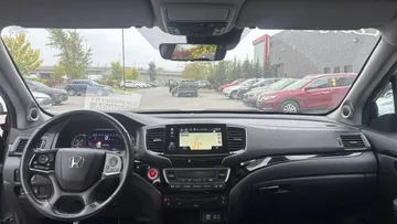 2022 Honda Pilot - image 9