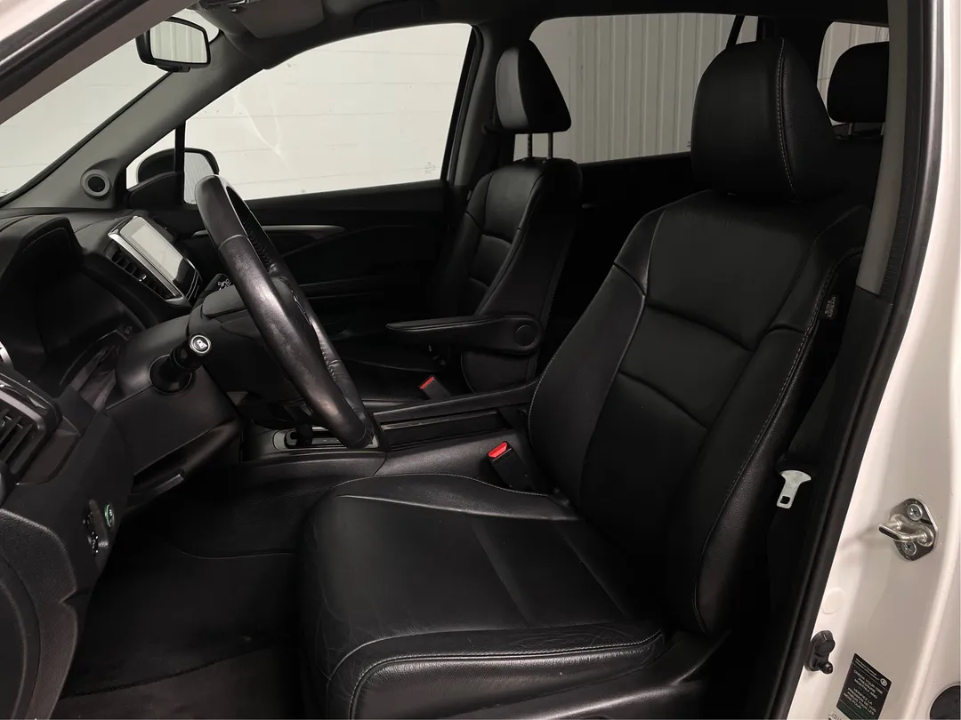 2017 Honda Pilot — photo 3