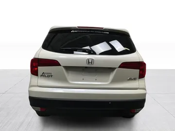 2017 Honda Pilot - image 13