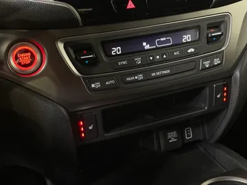 2019 Honda Passport - image 22