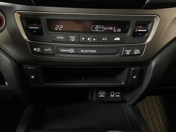 2019 Honda Passport - image 22