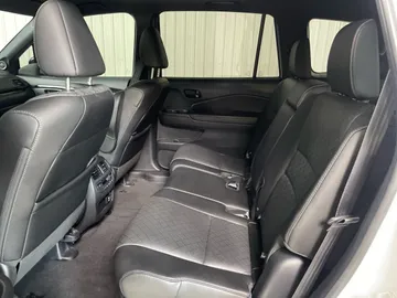 2023 Honda Passport - image 16