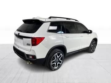 2023 Honda Passport - image 15