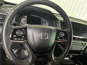 2023 Honda Passport - image 19