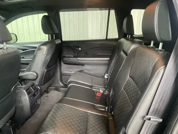 2020 Honda Passport - image 16