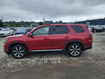 2023 Honda Pilot - image 6