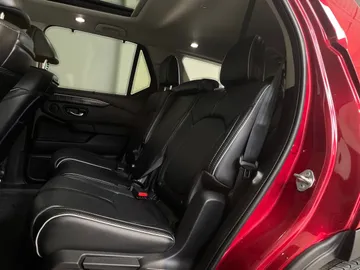 2023 Honda Pilot - image 14