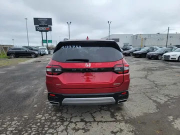 2023 Honda Pilot - image 7
