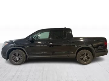 2019 Honda Ridgeline - image 4