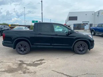 2019 Honda Ridgeline - image 6