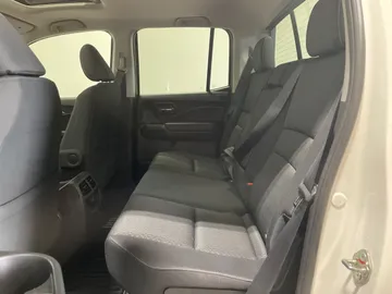 2018 Honda Ridgeline - image 16