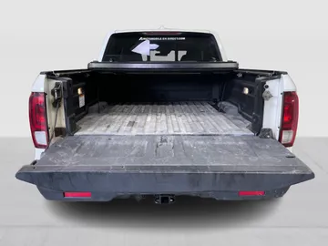 2018 Honda Ridgeline - image 14