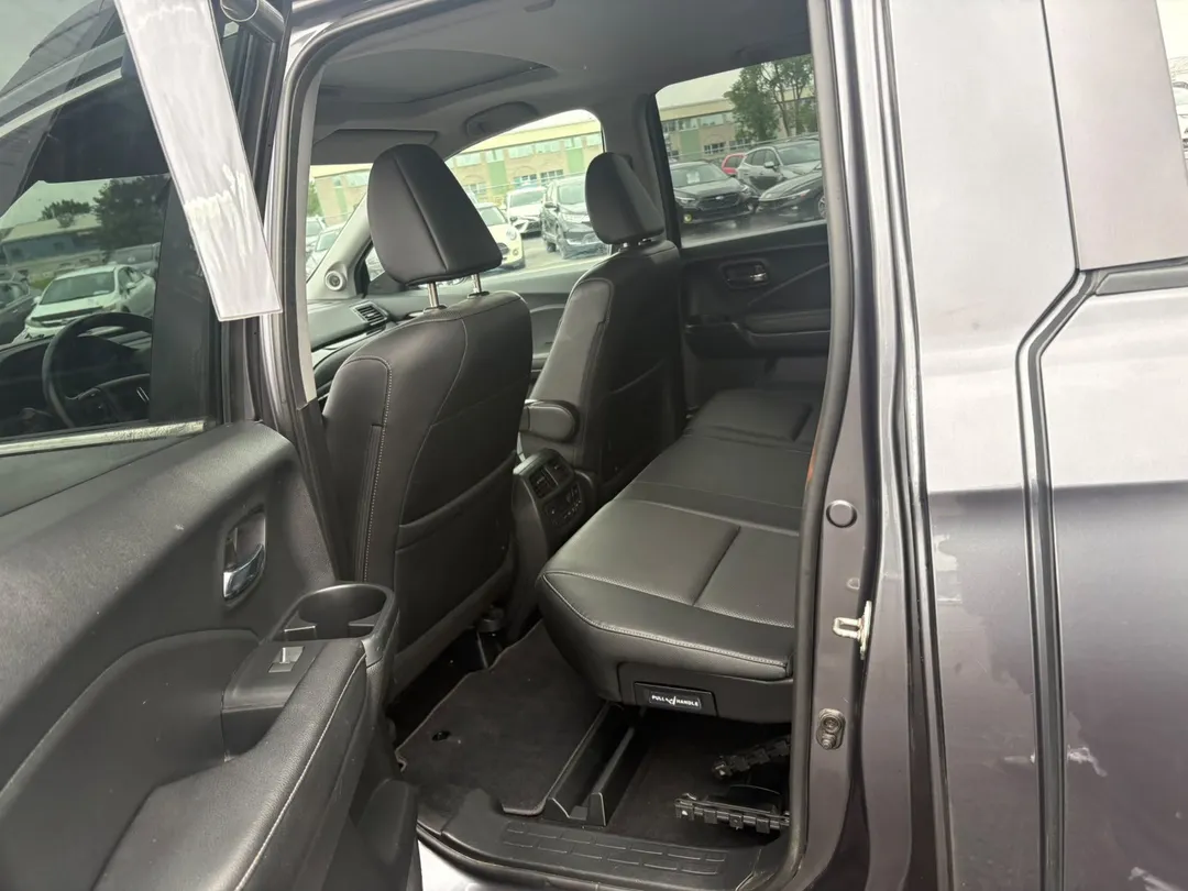 2017 Honda Ridgeline — photo 7