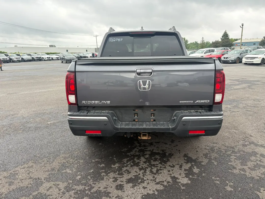 2017 Honda Ridgeline — photo 4