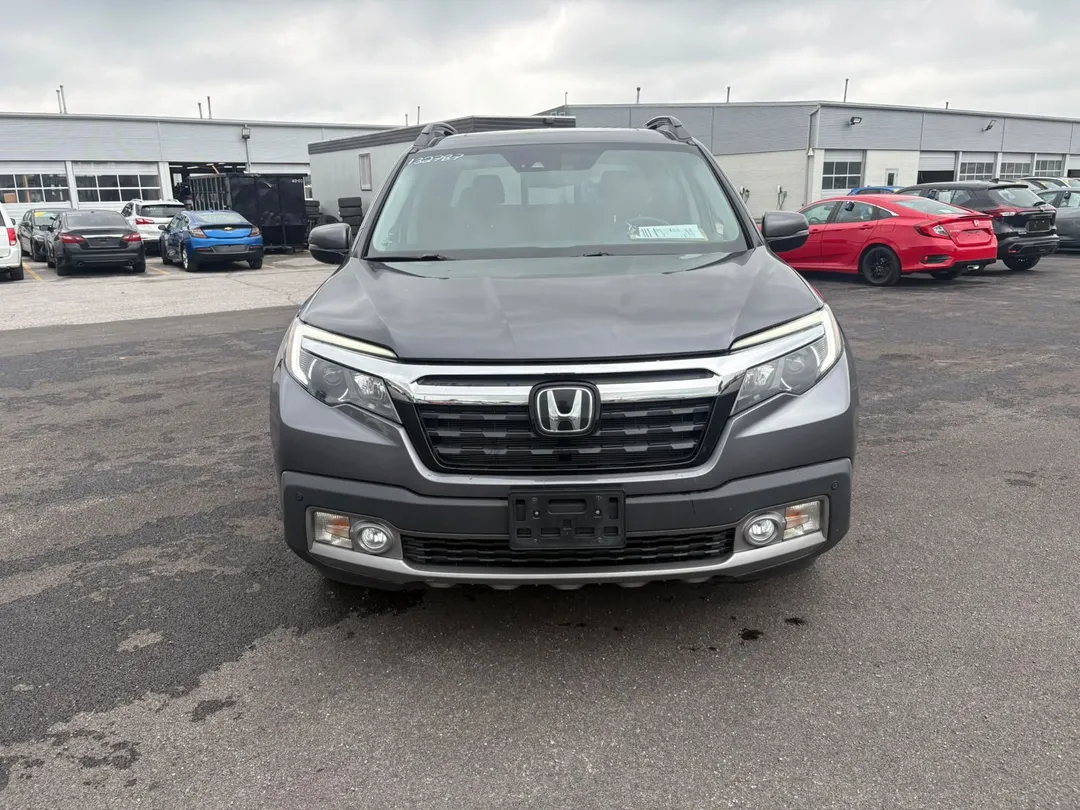 2017 Honda Ridgeline — photo 2