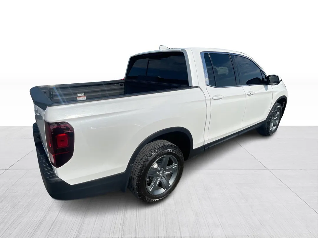 2023 Honda Ridgeline — photo 7