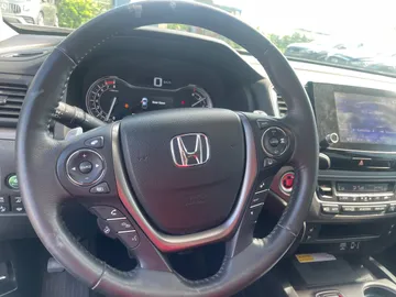 2023 Honda Ridgeline - image 17