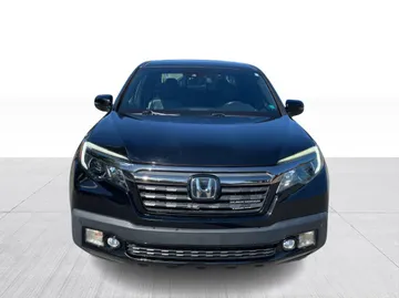2019 Honda Ridgeline - image 9