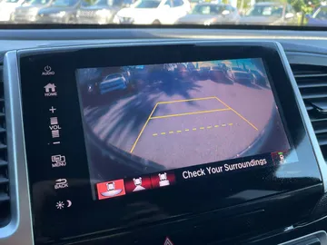 2019 Honda Ridgeline - image 21