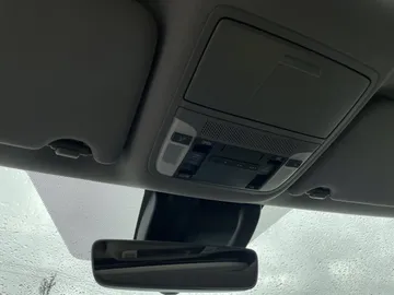 2017 Acura MDX - image 16