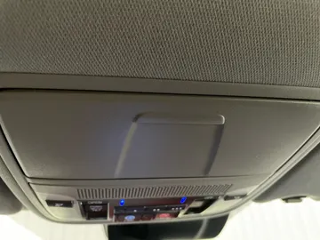 2017 Acura MDX - image 16